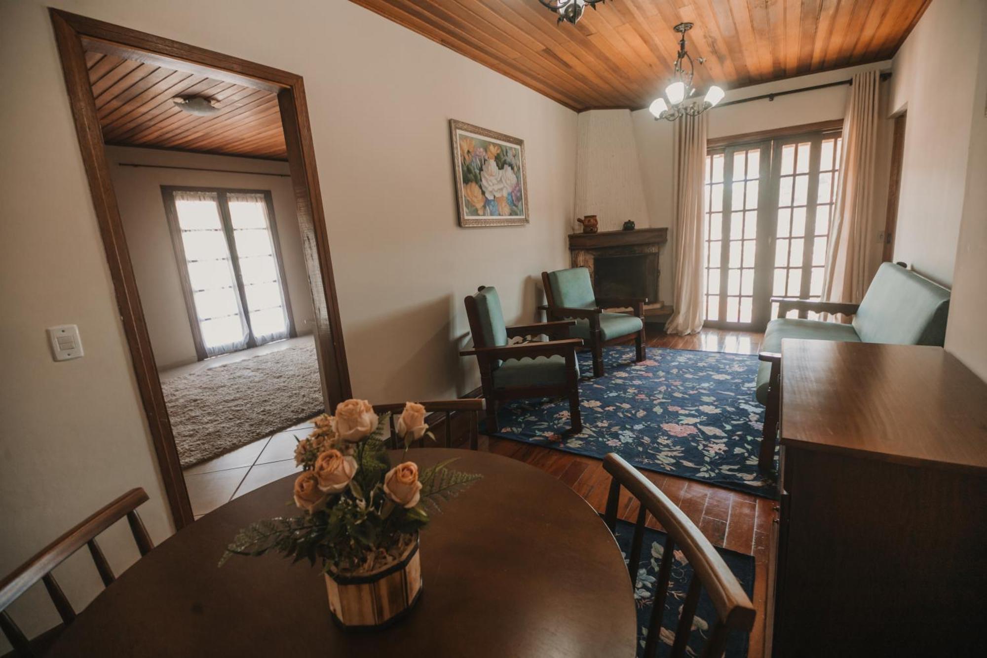 Portal Flores Suites Campos do Jordão Exteriör bild